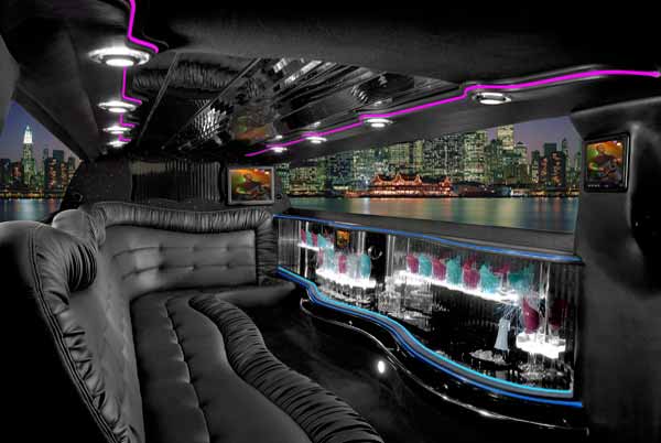 Chrysler 300 limo interior Brookefield