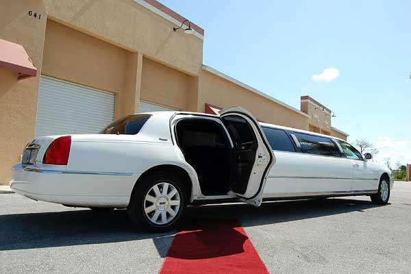 lincoln stretch limousine Brookefield