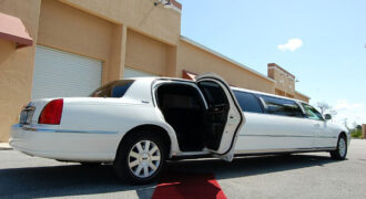 Lincoln Stretch Limo Burlington